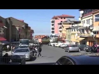 Report TV - Krujë, tentoi të vriste gruan para fëmijëve, arrestohet burri