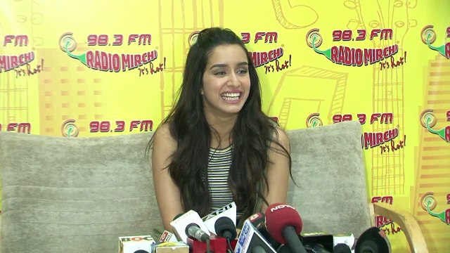 We Spotted! Shraddha Kapoor At Radio Mirchi 98.3 FM | Baaghi