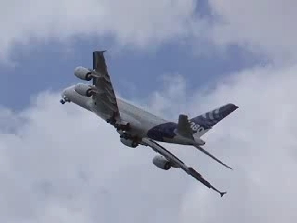 Airbus A380 Paris Air Show Salon du Bourget 2007