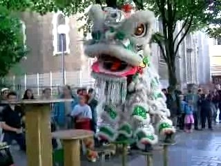 Danse du lion 2