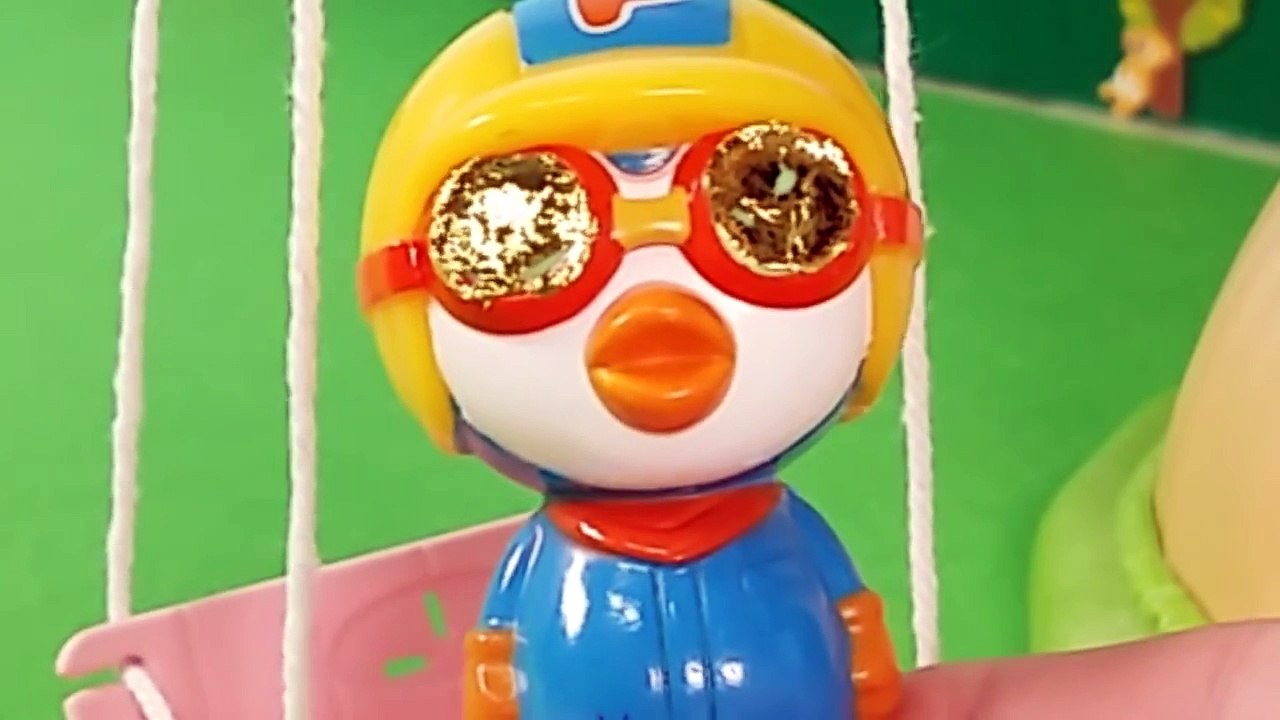일 안하는 뽀로로와 사고뭉치 로봇쿤! ★뽀로로 장난감 애니 캐릭온 TV
