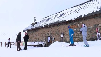 La Place du Village : La ferme auberge de l'Ariondaz à Courchevel