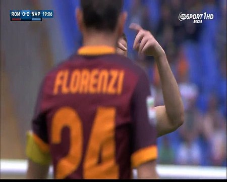 Ο Κώστας Μανωλάς ζητά αλλαγή γιατί χτύπησε το μάτι του