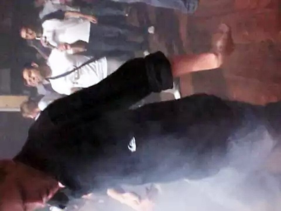 DANCE DANCE SHUFFLE SHUFFLE