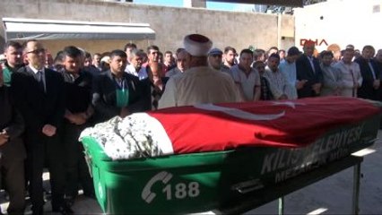 Roket Saldırısında Hayatını Kaybeden Kişi Toprağa Verildi- 1