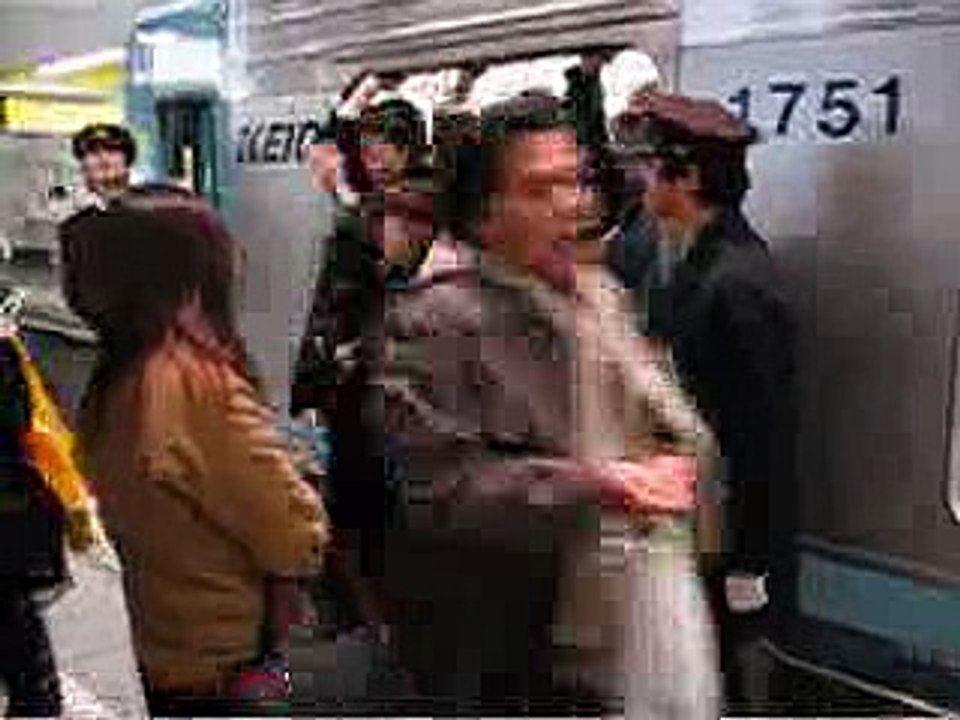 Métro japonais à l'heure de pointe