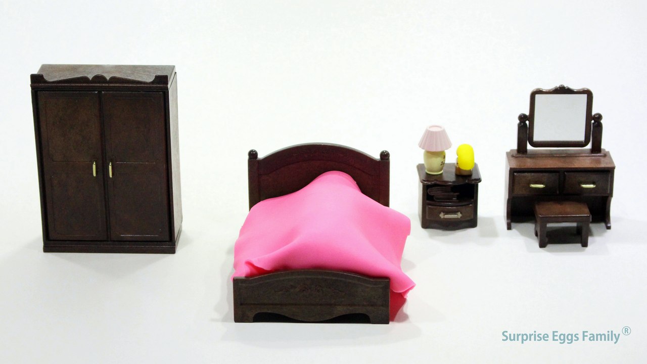 Frozen Elsa Becomes a Mermaid! Elsa VS Spiderman Play Doh Stop Motion Superhero in Real Life Videos