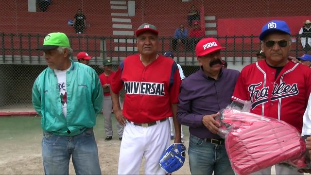 COMUDAJ APOYA A LA LIGA DE BEISBOL DE VETERANOS A.C. A CARGO DE MOISES SILVA