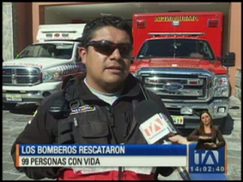 Los bomberos rescataron a 99 personas con vida