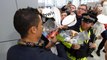 Cristiano Ronaldo leva fãs à loucura na chegada em Manchester