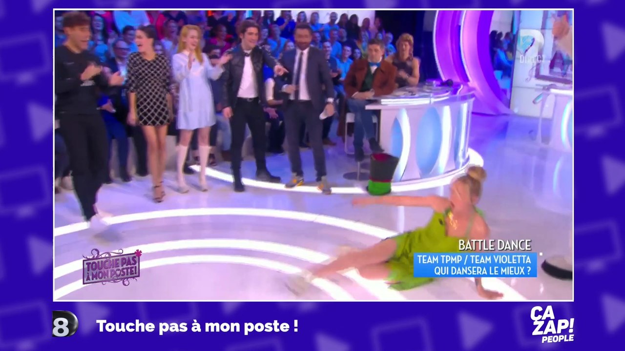 La danse sensuelle d'Enora Malagré déguisée en Clochette