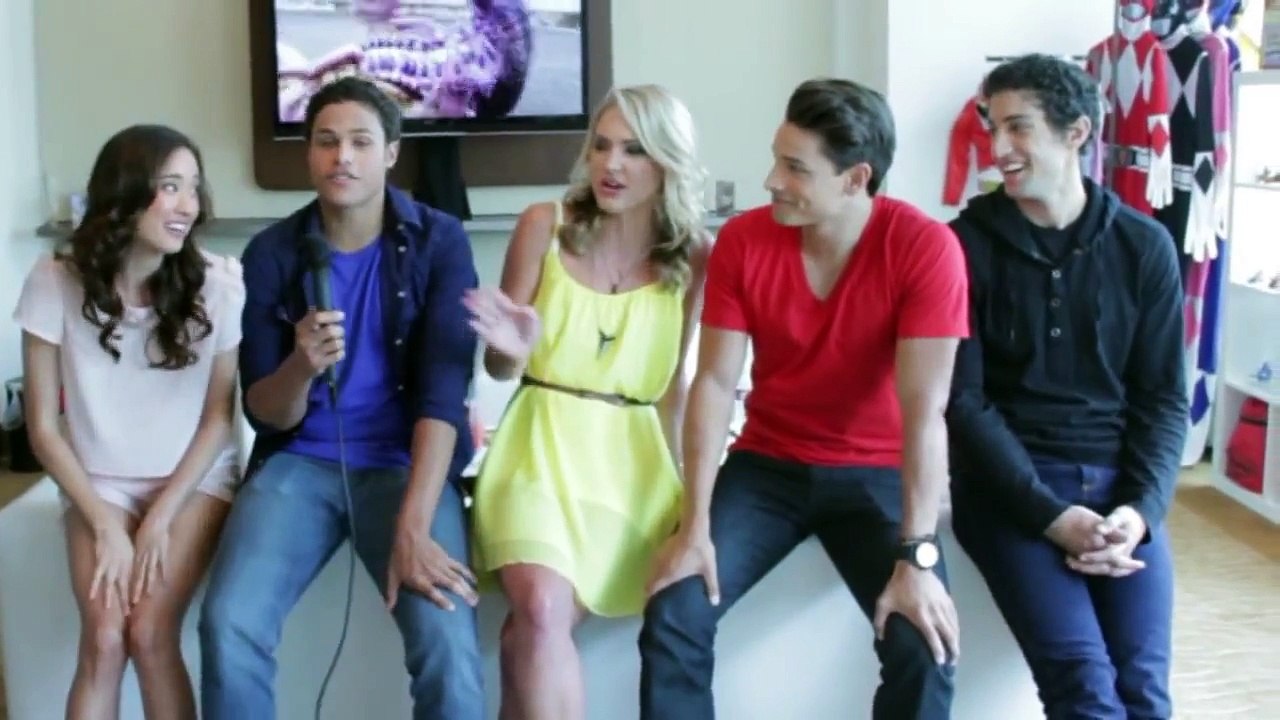POWER RANGERS Super Megaforce Cast Interview : Black Nerd