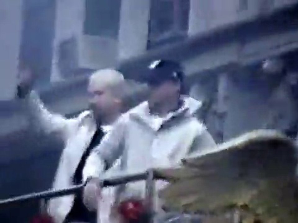 98 Degrees Live at the Macys Thanksgiving Day Parade