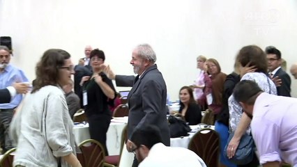 Lula diz que vai haver 'combate democrático'