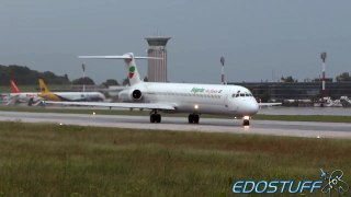 MD 82 Near Tailstrike during Rainy Wet Takeoff at Split Airport !