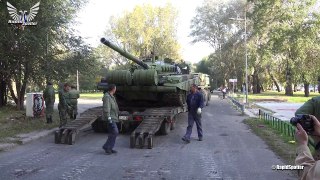 M84 Russian T 72 Tank Unloading World of Tanks 1