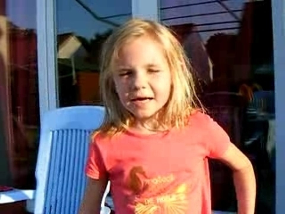 REGARDE MATHILDE JE M ENTRAINE !!!!!