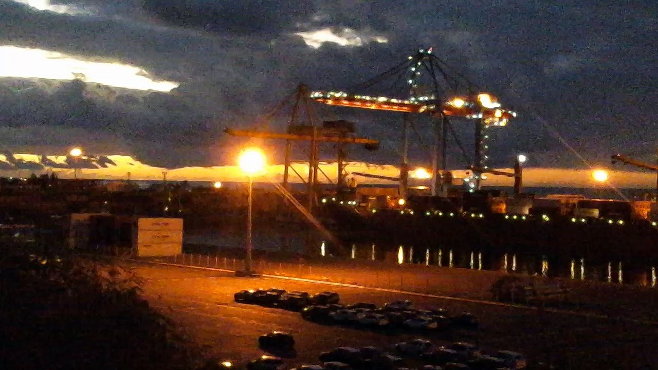 PORT EST RÉUNION,ACTIVITÉS NOCTURNES,25 AVRIL 2016.