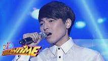 It's Showtime: Yohan Hwang sings 