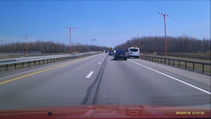 Un coup de klaxon qui va sauver la vie d'un homme en bord d'autoroute