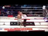 Türk hakem boks maçında yüzüne yumruk yedi