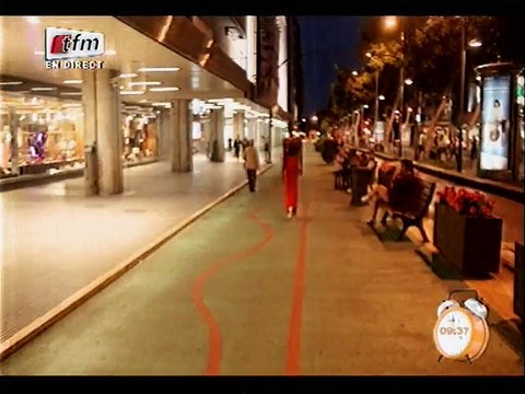 Vidéo: à 17 ans, elle défile sur les grands podiums et pourtant elle....