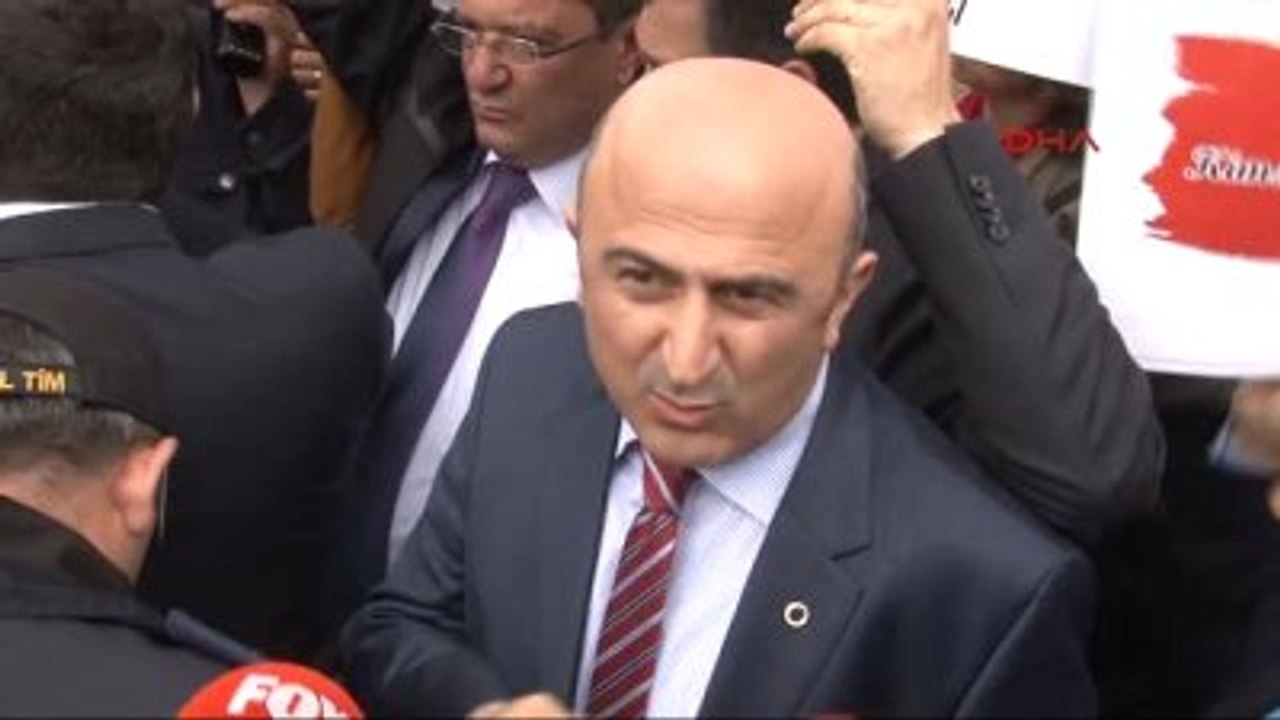 Meclis Önünde Biber Gazlı Polis Müdahalesi 2