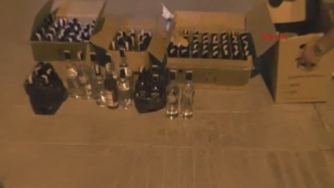 Denizli'de Sahte Rakı ve Viski ile Kaçak Sigara Ele Geçirildi