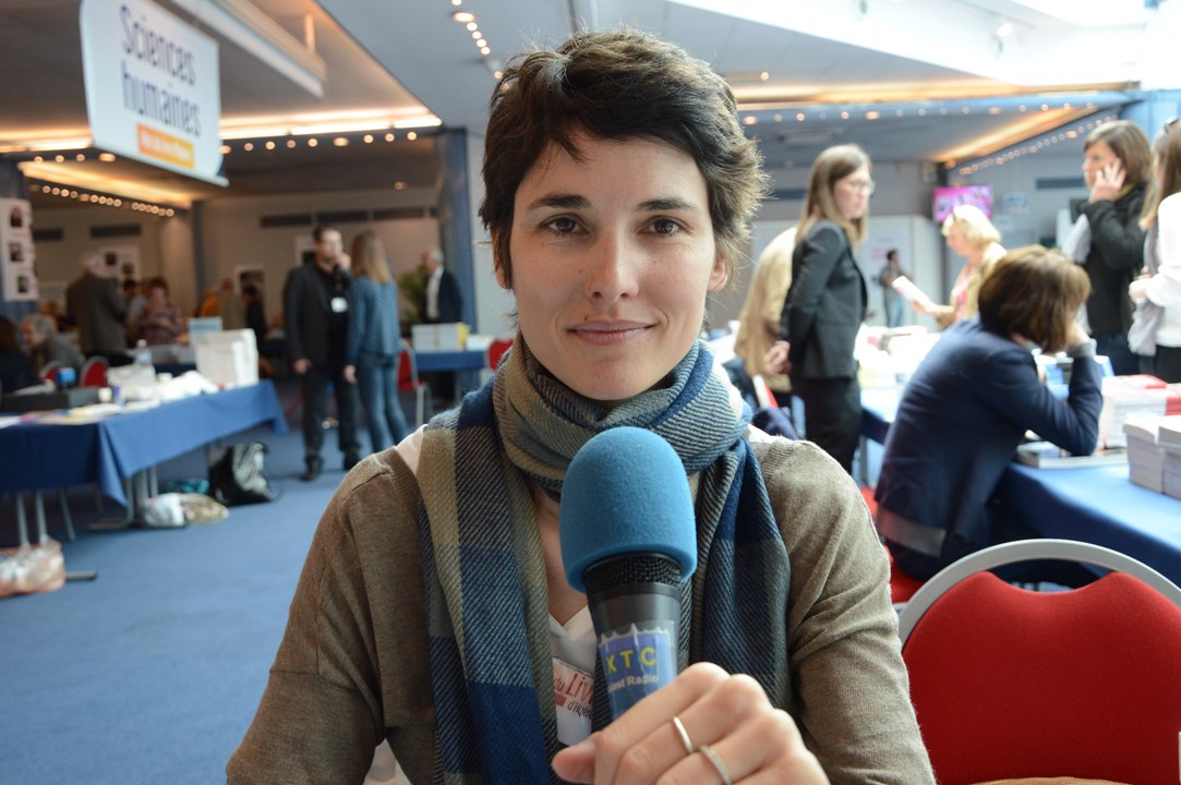 Fête du Livre Hyères 2016 - Interview Eglantine Eméyé - 720p