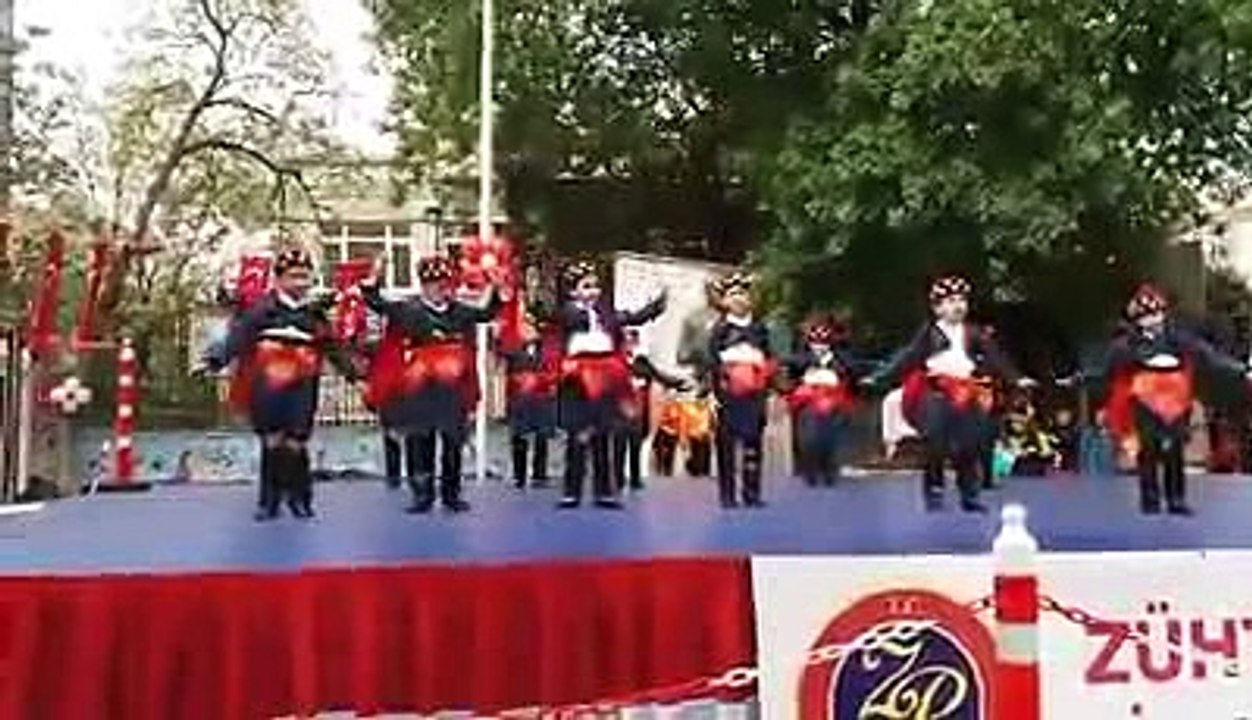 Efelerin Efesi Deniz Münir