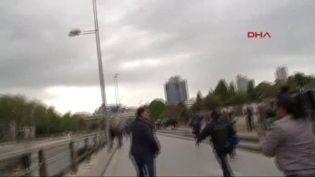 Meclis Önünde Biber Gazlı Polis Müdahalesi 4