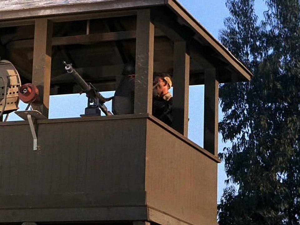 Papa Schultz S1E11 Prosit