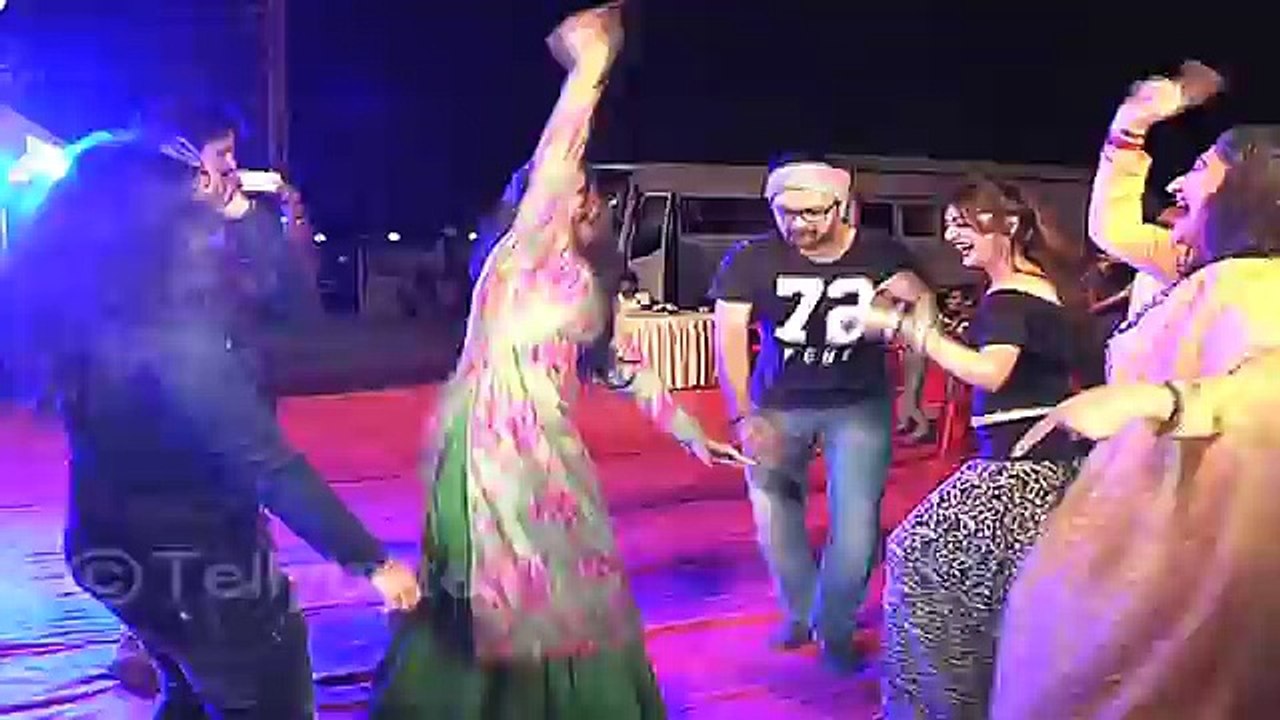Dance, Masti, Cake cutting and more at Sasural Simar ka party