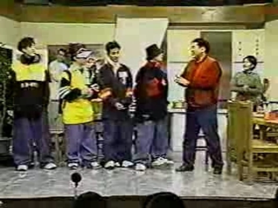 H.O.T  WooHuk SkatebordDance