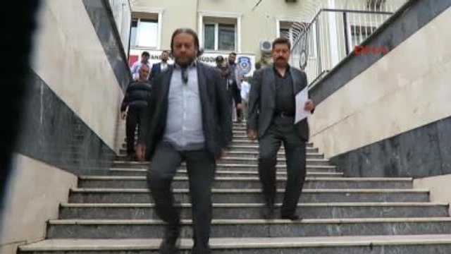 Çatıdan Çatıya Atlayarak Kaçmaya Çalışan Firari Mahkum Adliyeye Sevk Edildi