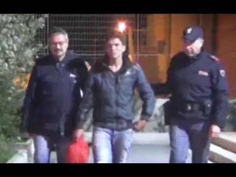Pozzallo (RG) - Sbarco di migranti, fermato scafista recidivo (26.04.16)