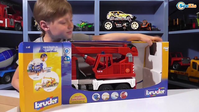 BRUDER. Подъемный Кран – Пожарная Машина. Распаковка и обзор машинки от Игорька. Tiki Taki Boys
