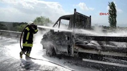 Aydın Otoyolda Alev Alan Kamyonetteki 9 Motosiklet Yandı