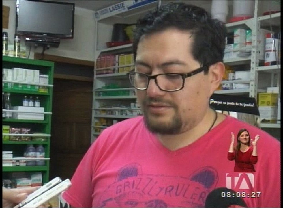 Una familia donó 80 botines para canes que están en sitios afectados