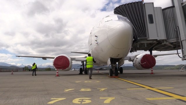 Il achète deux Boeing aux enchères, à Tarbes