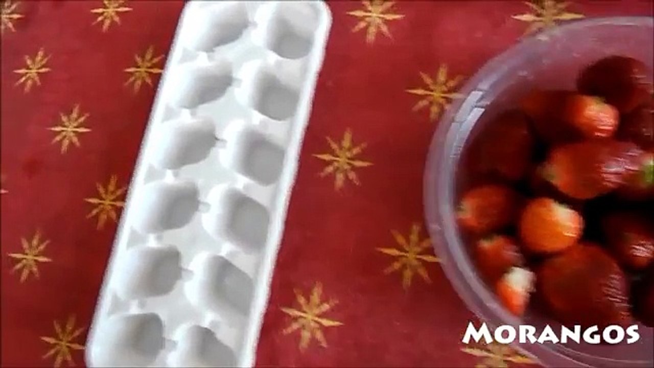 Morangos com Chocolate na forma de Gelo