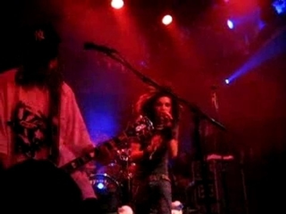 Tokio Hotel - Londres - 19.06.07 - ON THE EDGE 2