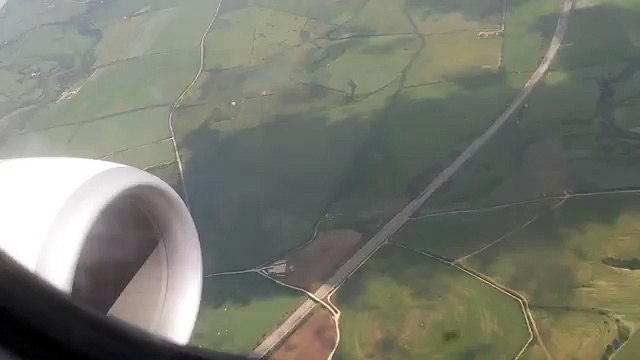 Ryanair Boeing 737-800 Landing at Alghero Fertilia Airport from Bratislava