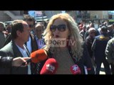 Report TV - Durrës, punonjësit e hekurudhës në protestë: Po na vonojnë pagat