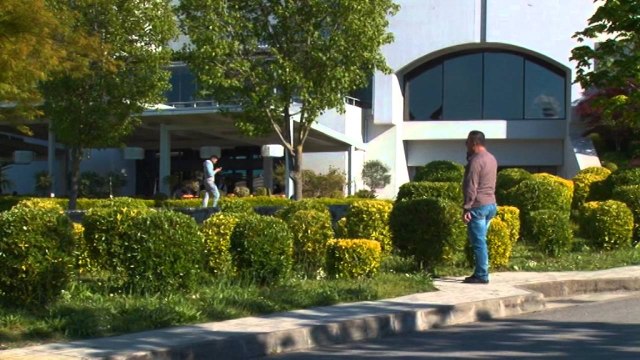 GRABITET KAMBISTI NE TIRANE NGA PERSONA TE ARMATOSUR E ME MASKA,I MARRIN 18 MILION LEKE LAJM