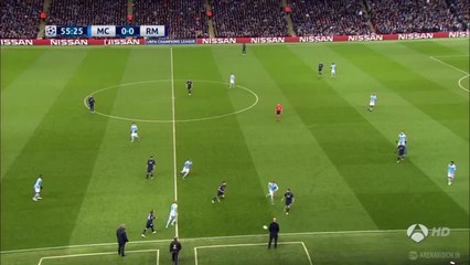 Zidane avec un pontallon magique