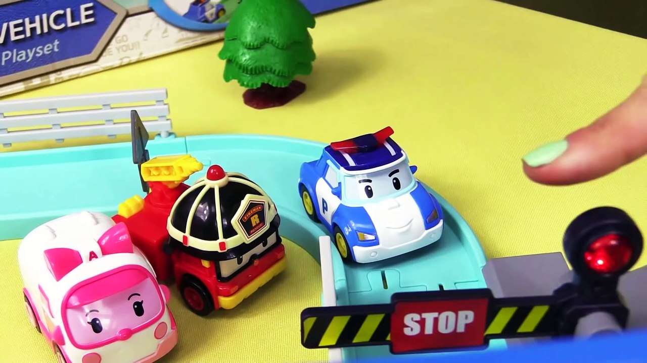 Мультфильмы про машинки - Робокар Поли - Правила Дорожного Движения для малышей  СВЕТОФОР