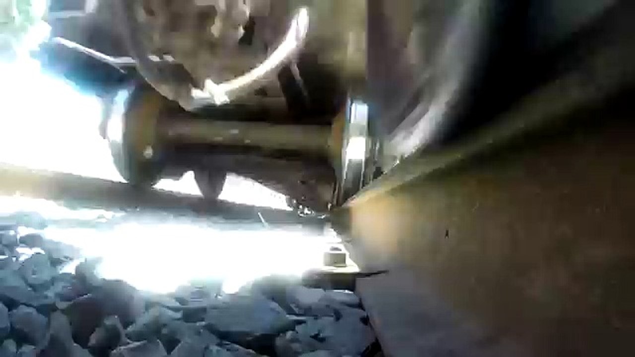 GOPRO HERO 3 test under the train Ferromex 4056