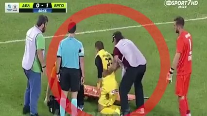 Footballers Vs Stretchers - Video