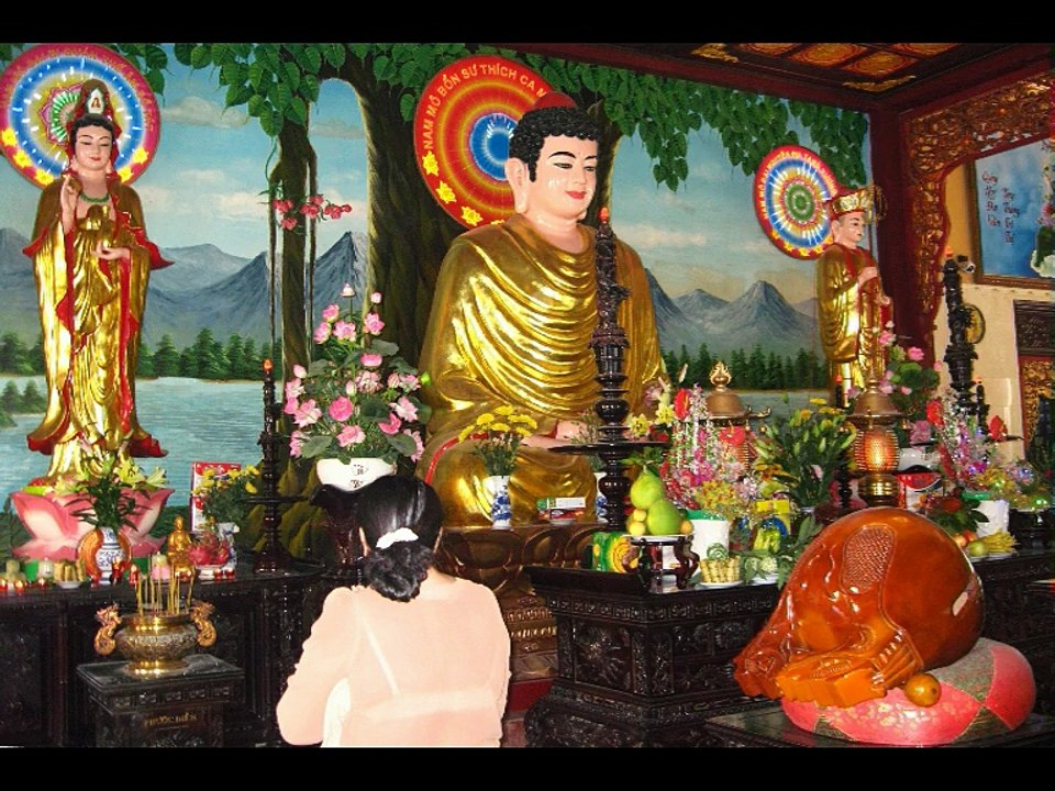 PHẬT và chuông chùa